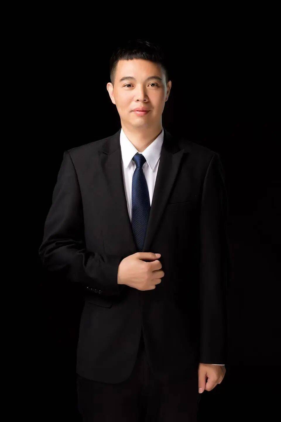 码轻美电器的中国洗碗机破局之道新葡京为爱普及国人洗碗机：解(图5)